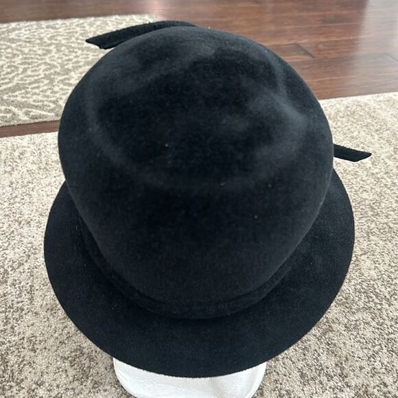 Matzo Black 100% Rabbit Bucket Knot Hat O/S - Picture 4 of 9